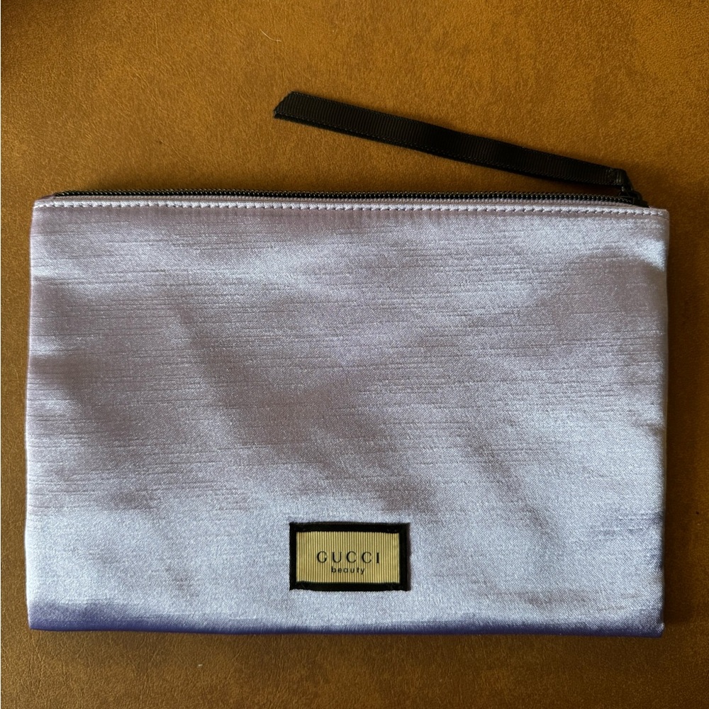 Gucci Beauty GWP Iridescent Purple Pouch NEW